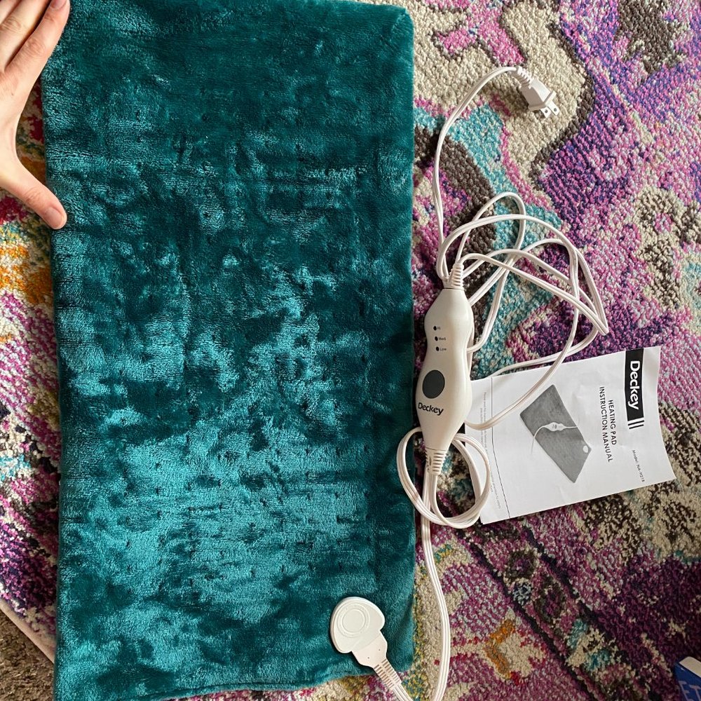 Deckey XL Heating Pad 12"x24" for fast pain relief. Heat therapy or just a pleas